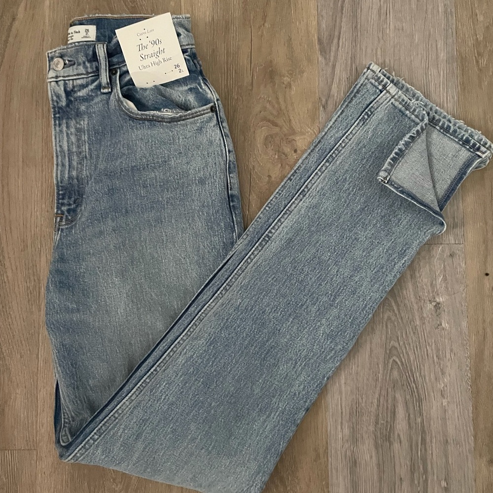 NWT Abercrombie Curve Love Jeans
